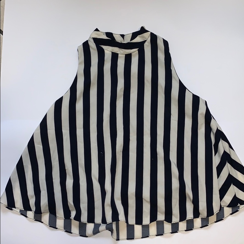 PRINTED SLEEVELESS TOP